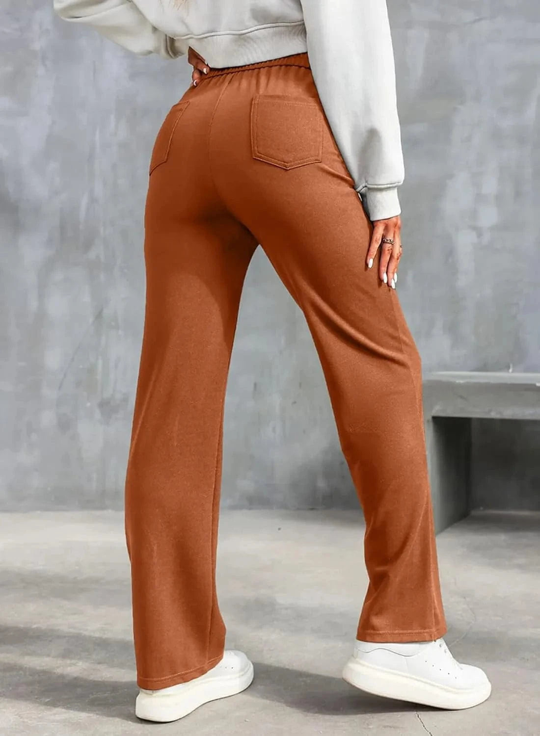 Magas derekú elasztikus szabadidőnadrág