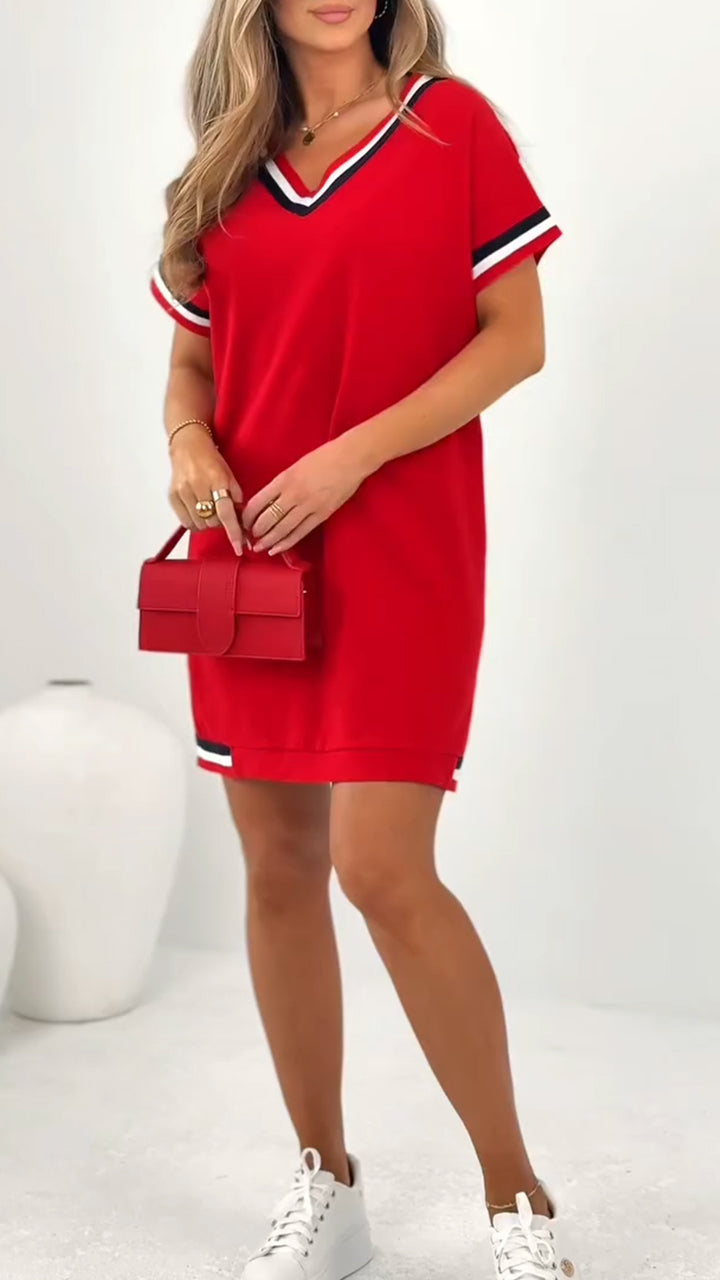 Női lezser ruha kontrasztos szegéllyel