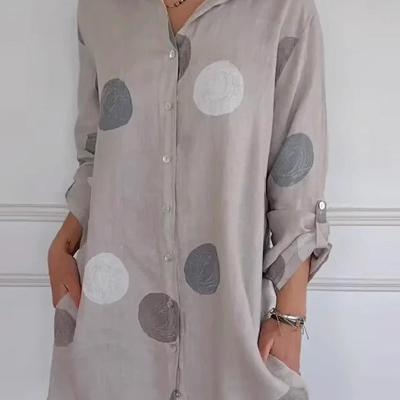 Nagy méretű ingruha zsebekkel és pöttyös nyomattal